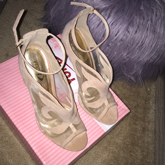 cute heels🍂 FINAL SALE🥁LAST CALL - Picture 3 of 7